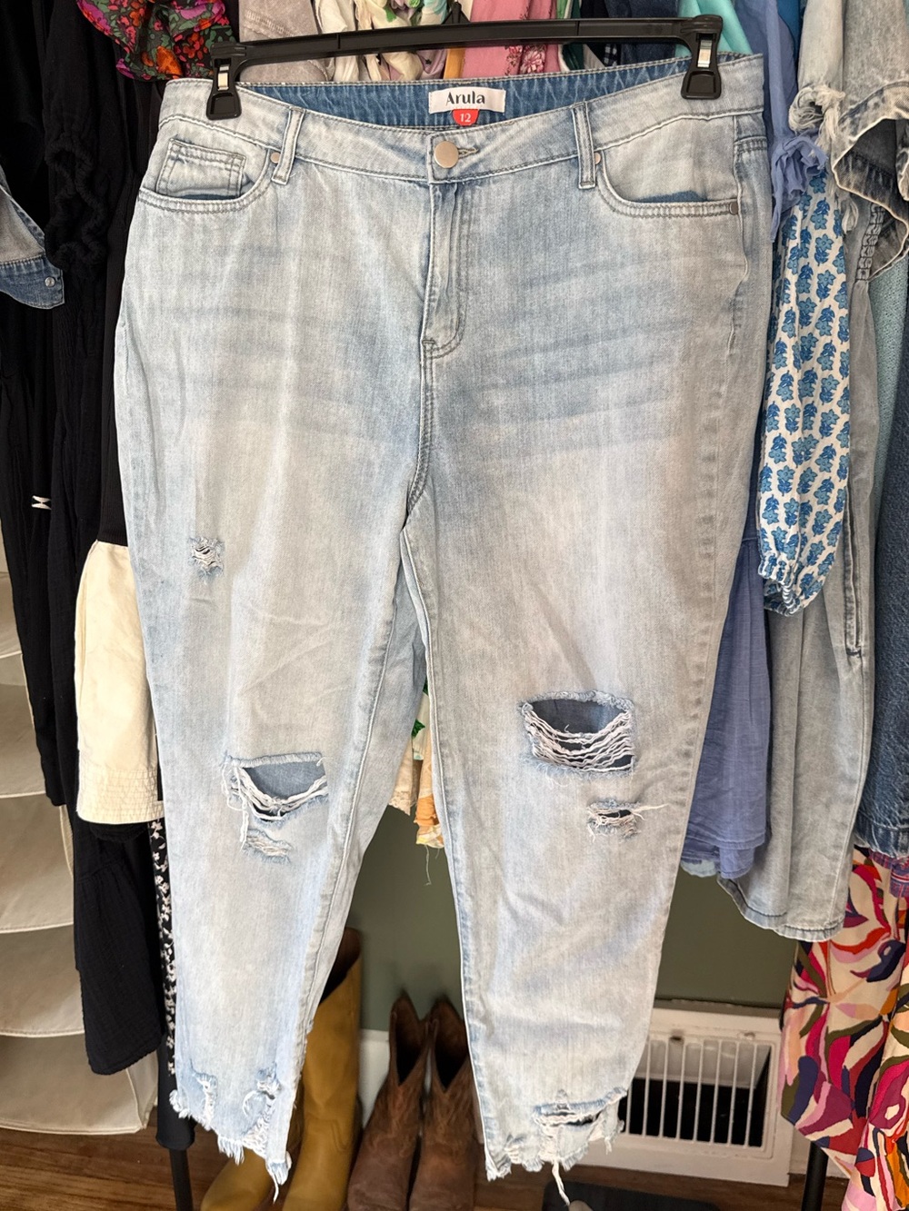 Arula Light Wash Distressed Jeans - Size 12